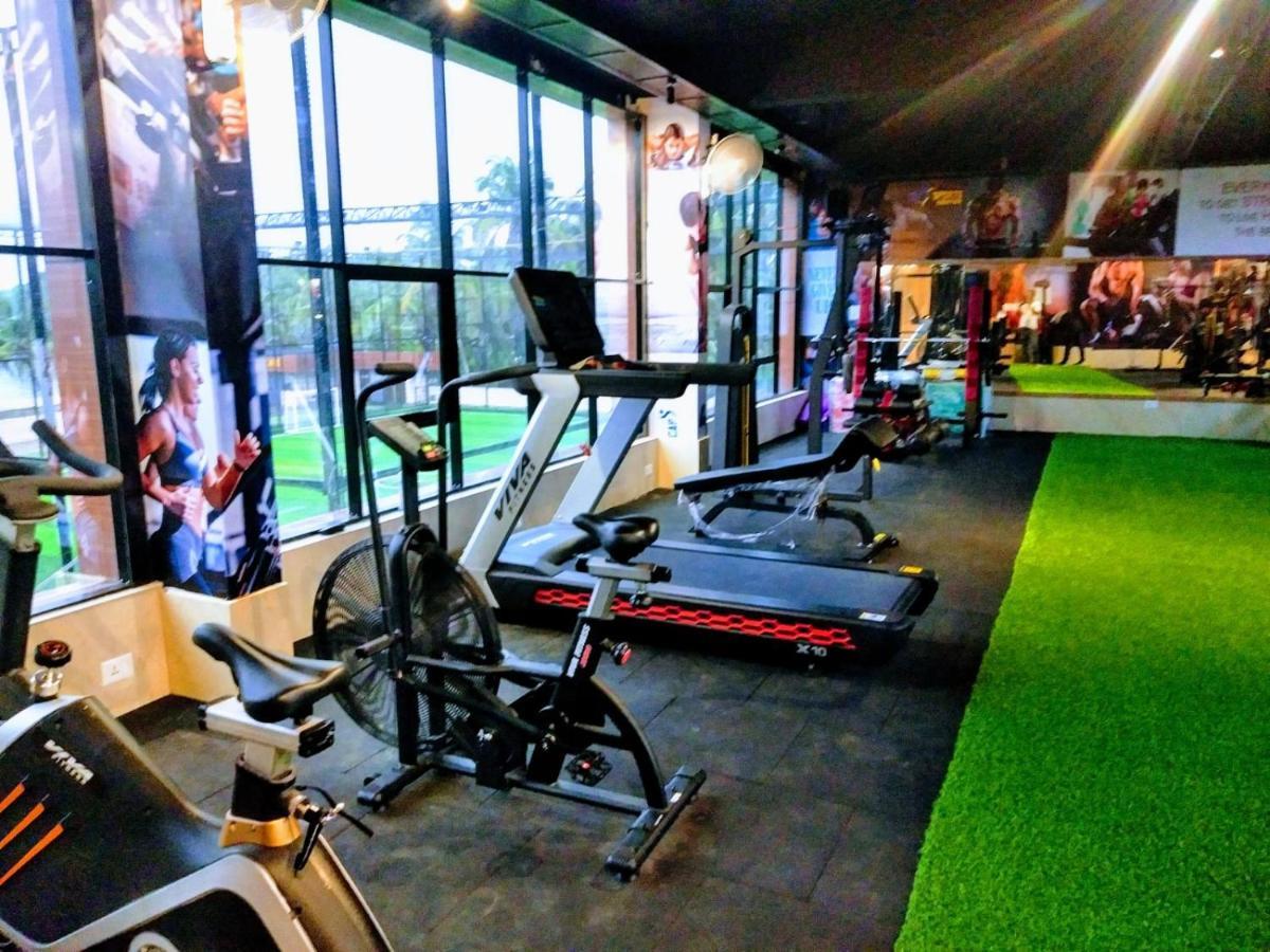 ホテル Cap Sports Center Nīleshwar エクステリア 写真
