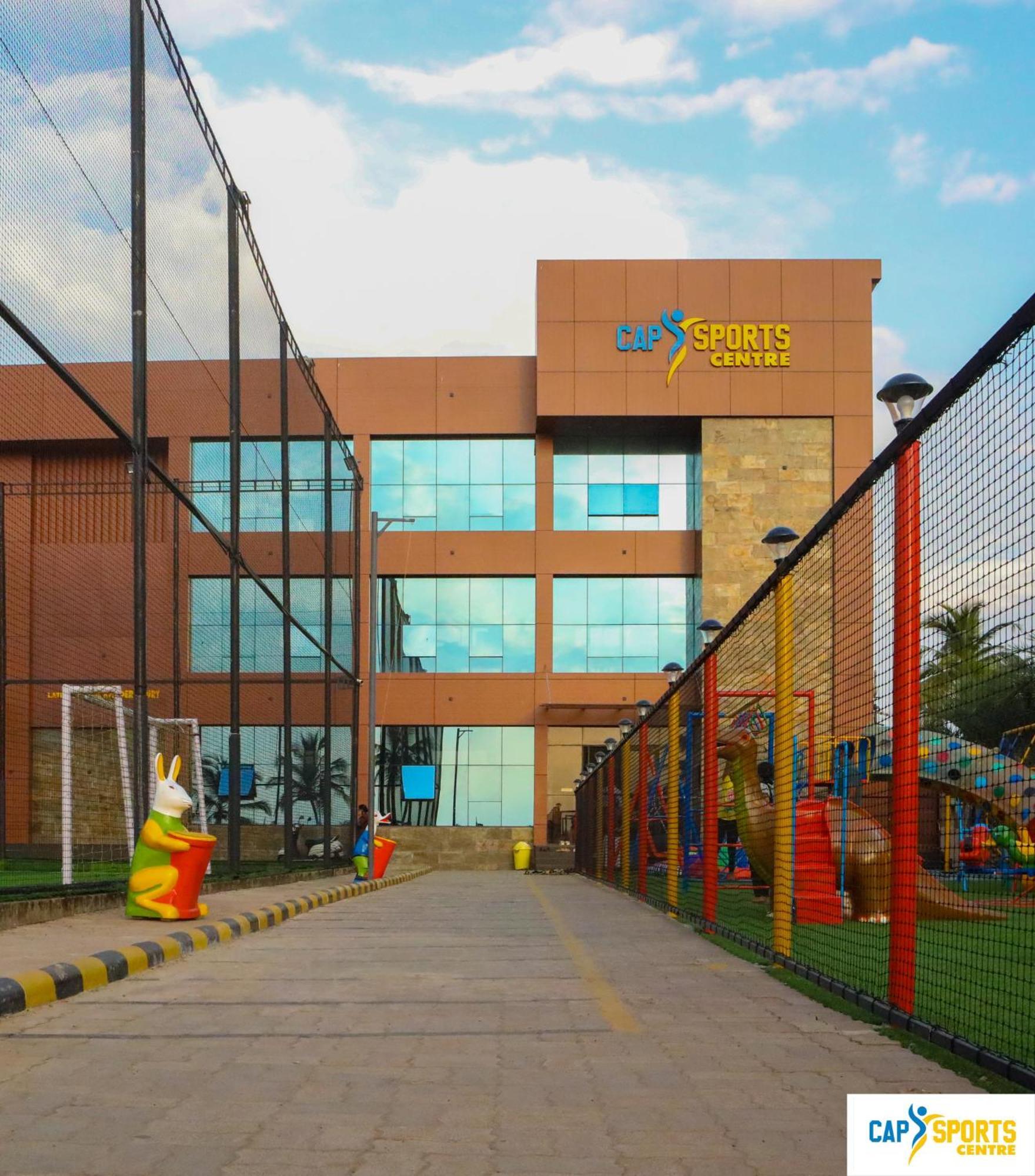 ホテル Cap Sports Center Nīleshwar エクステリア 写真